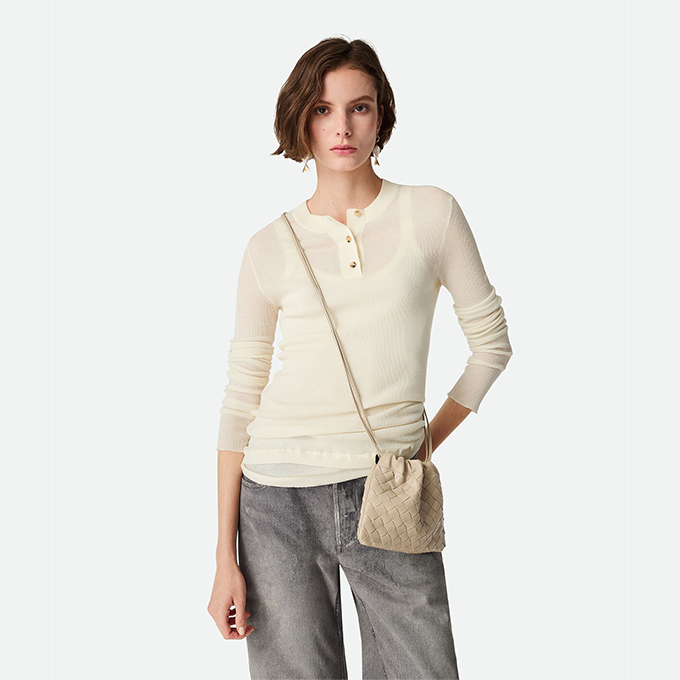bottega veneta mini dustbag intrecciato leather drawstring crossbody pouch #816987